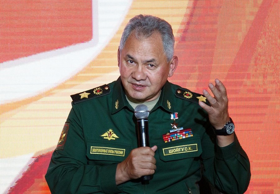 Министр обороны Шойгу призвал защищать традиционные ценности, развивать патриотизм и не разрушать страну самоедством